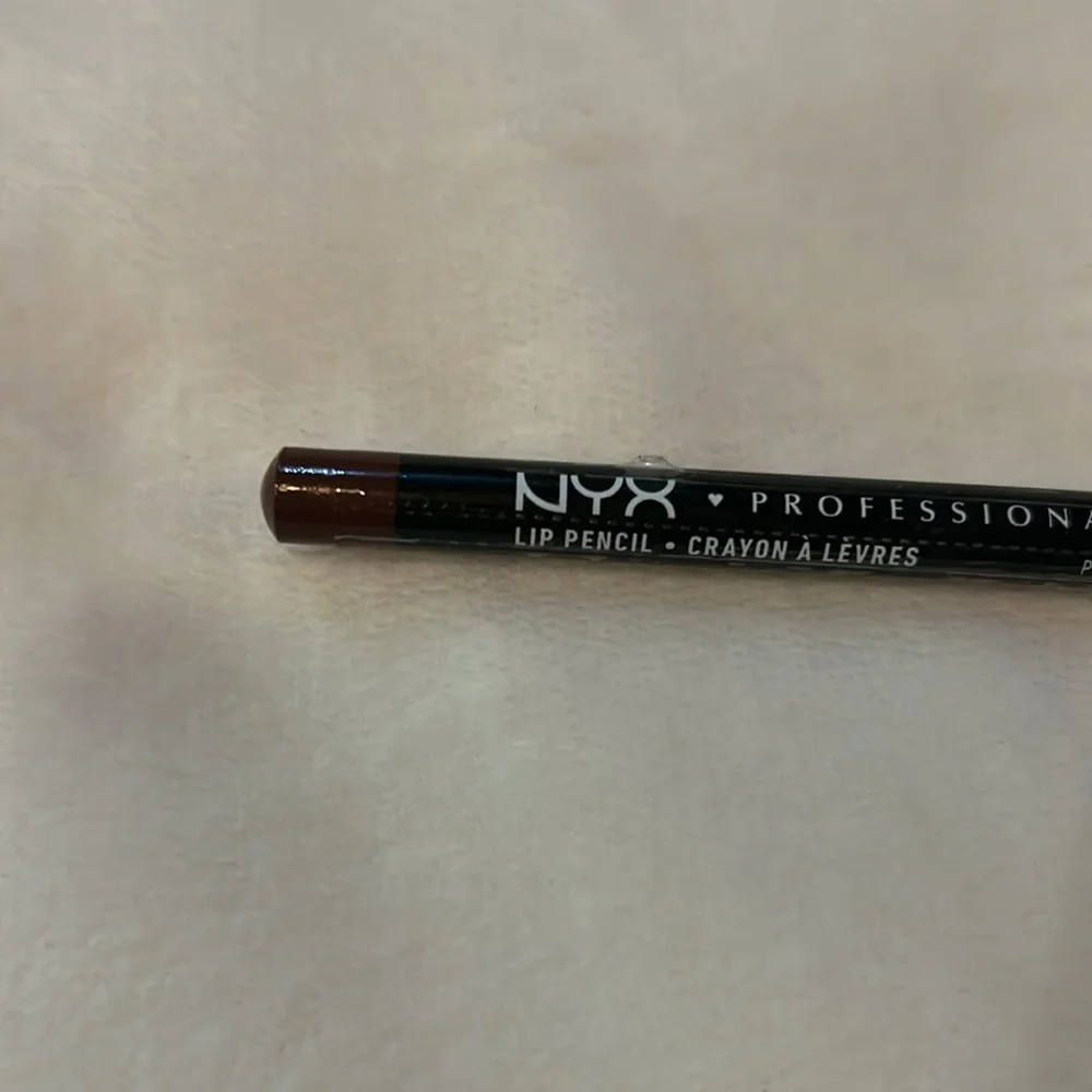 NYX lip pencil